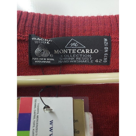 NWT, Men's Monte Carlo Collection sweater, Red, Magna wool, size 42 L - Picture 4 of 10